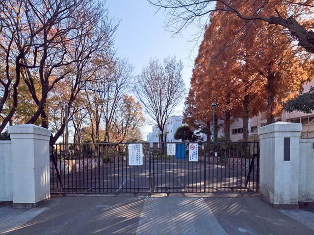 Junior high school. Higashikurume Tatsunishi until junior high school 870m