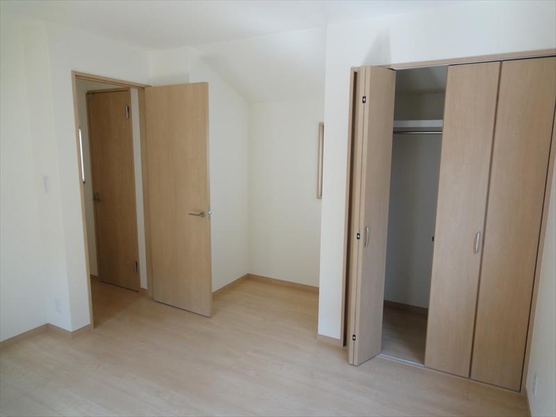 Non-living room. Indoor (September 2013) Shooting