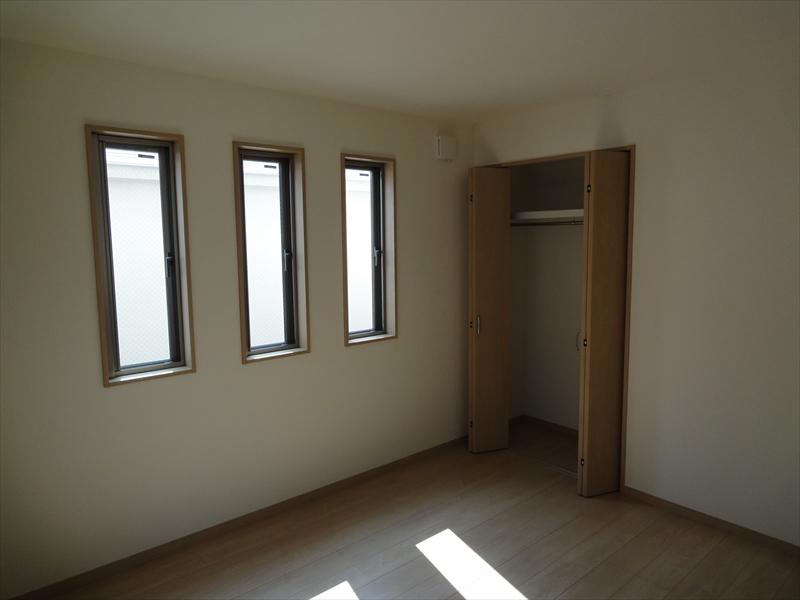 Non-living room. Indoor (September 2013) Shooting