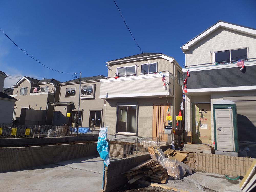 Local appearance photo. Local (13 December) shooting