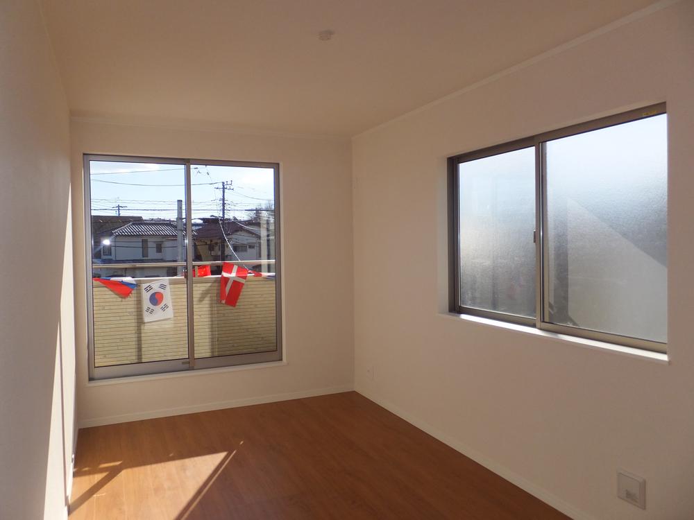 Non-living room. Local (13 December) shooting