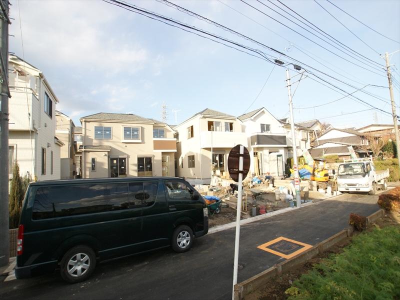 Local appearance photo. Friendly calm living environment in child-rearing