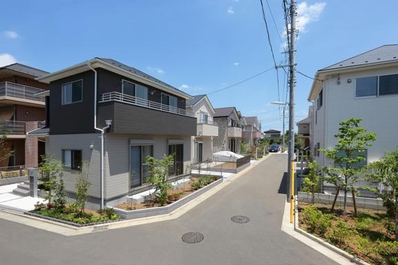 Local photos, including front road. Local district average (H25. 6 May) Shooting