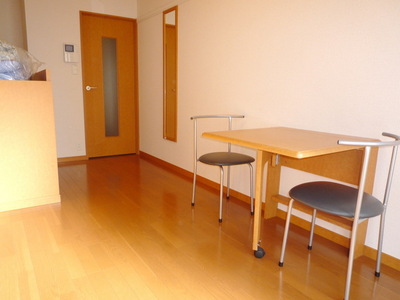 Other room space. Furnished Home Appliances