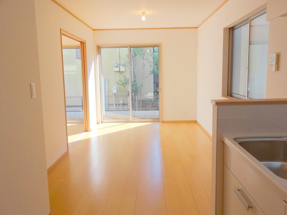 Living. Indoor (11 May 2013) Shooting