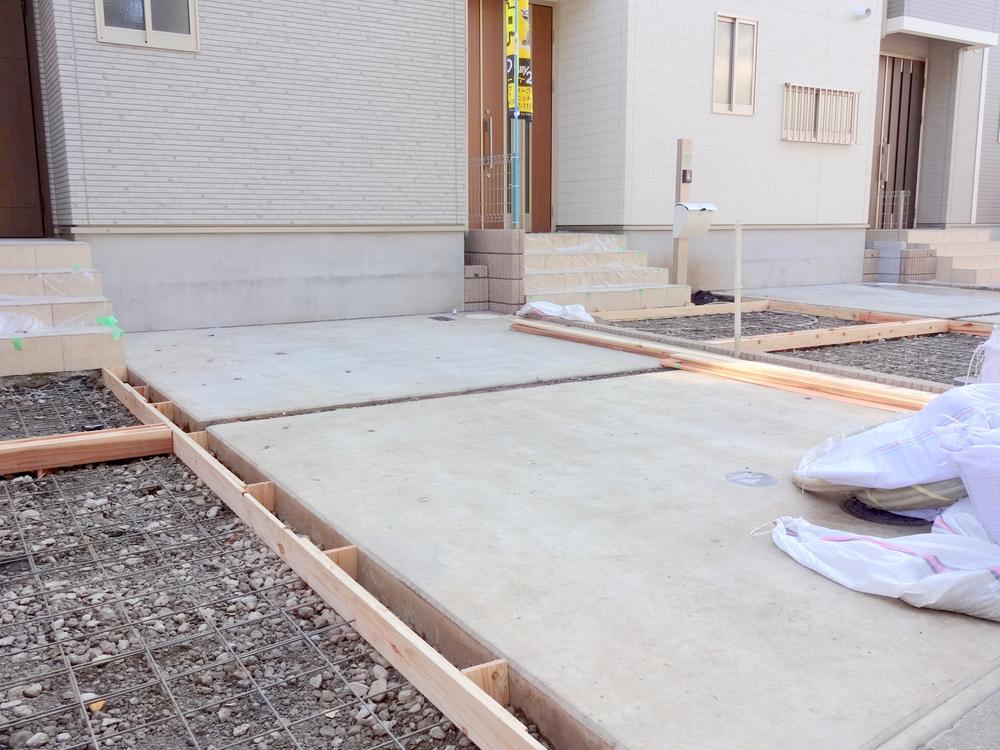 Parking lot. Local (11 May 2013) Shooting