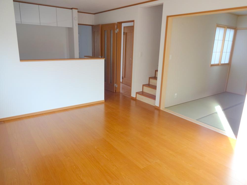 Living. Local (12 May 2013) Shooting