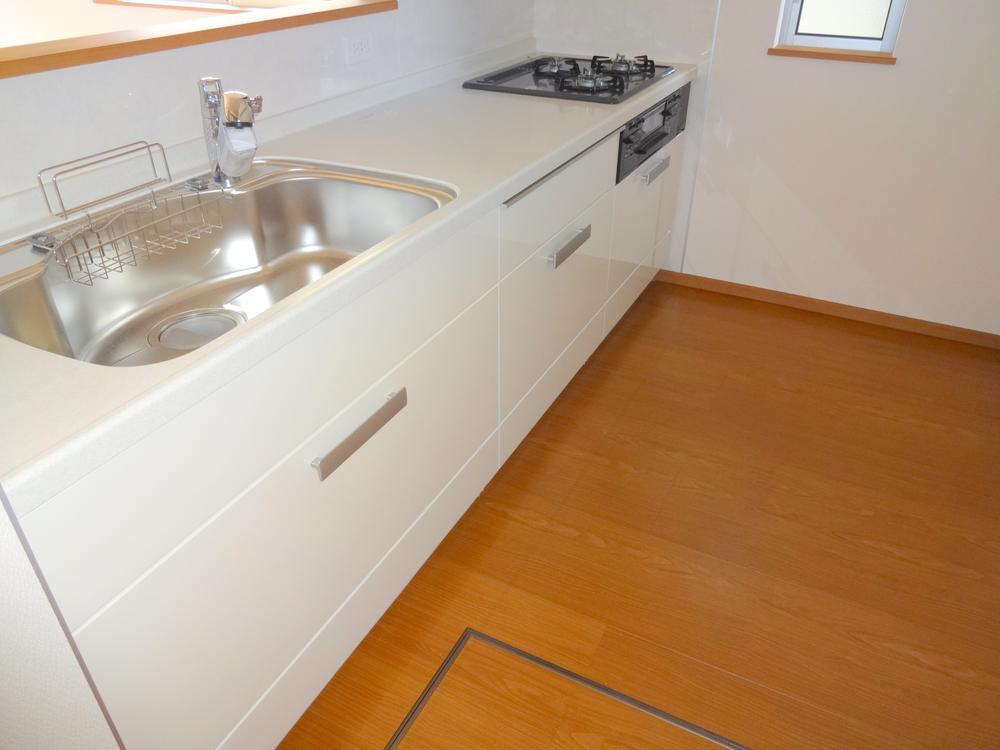 Kitchen. Local (12 May 2013) Shooting