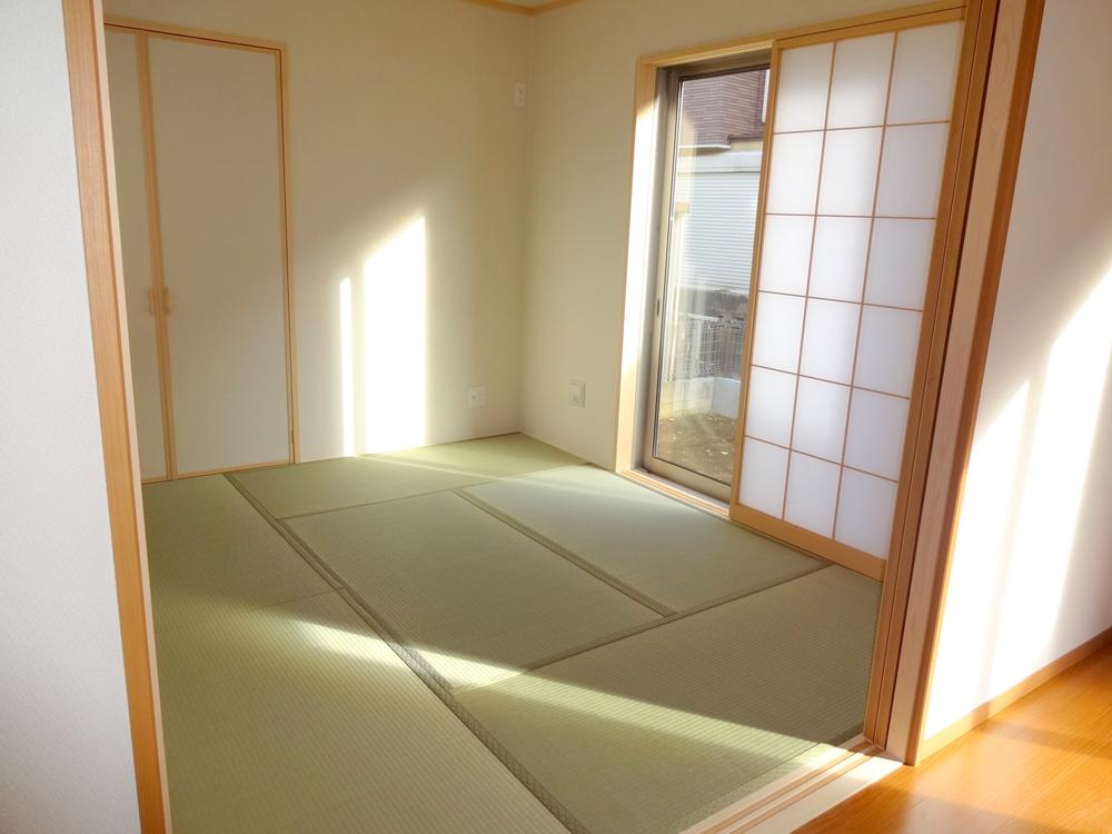 Non-living room. Indoor (12 May 2013) Shooting