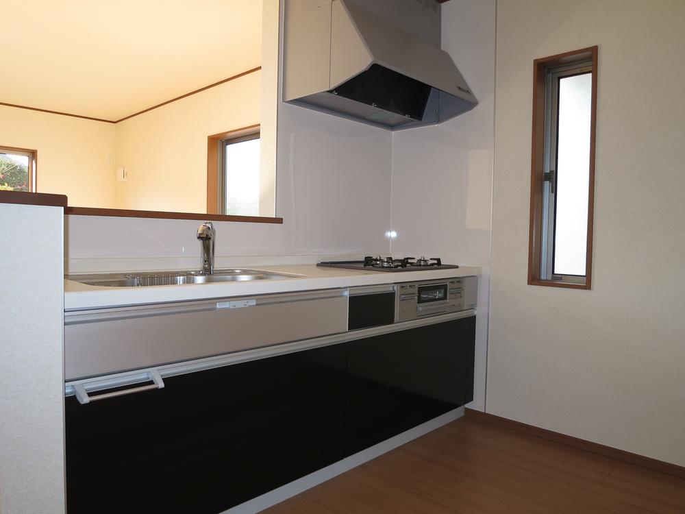 Kitchen. Local (12 May 2013) Shooting