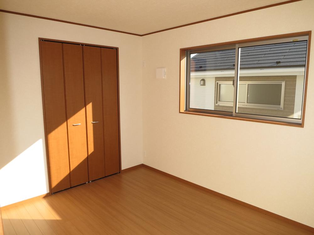 Non-living room. Local (12 May 2013) Shooting