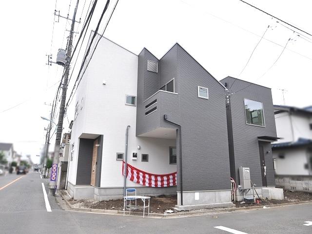 Local appearance photo. Field landscape Nearing completion