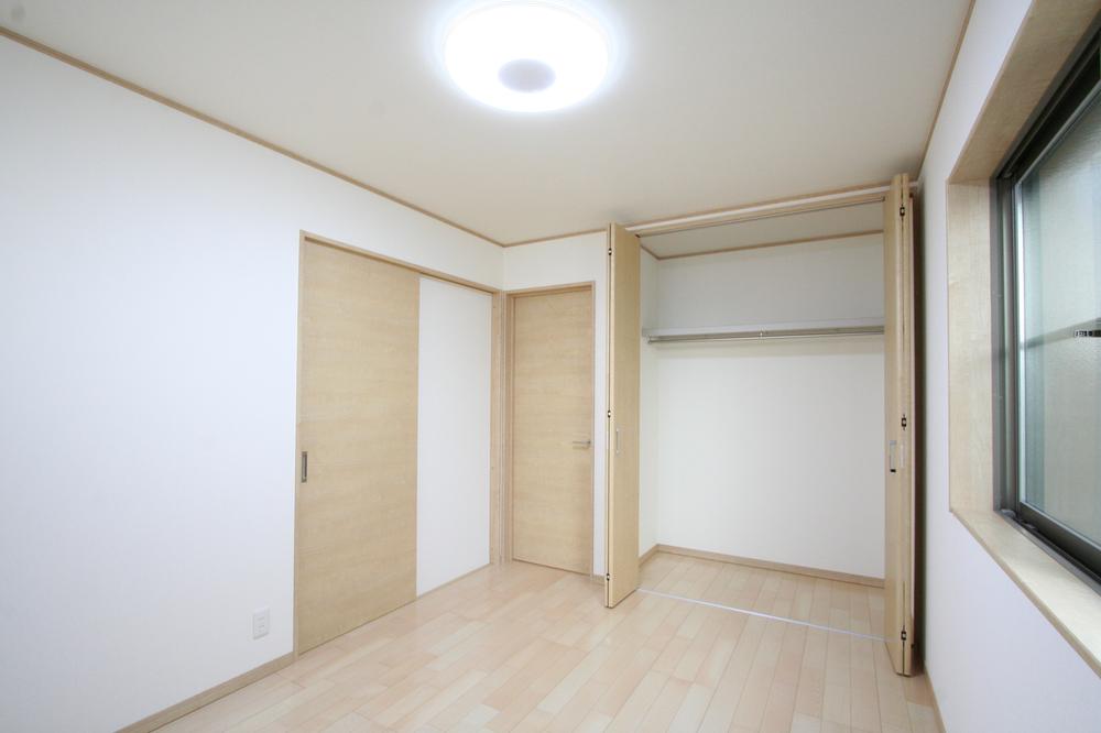 Non-living room. Indoor (September 2013) Shooting