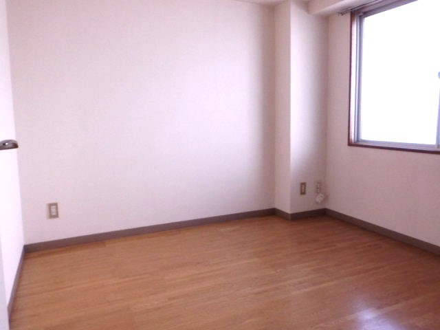 Other room space. Western style room