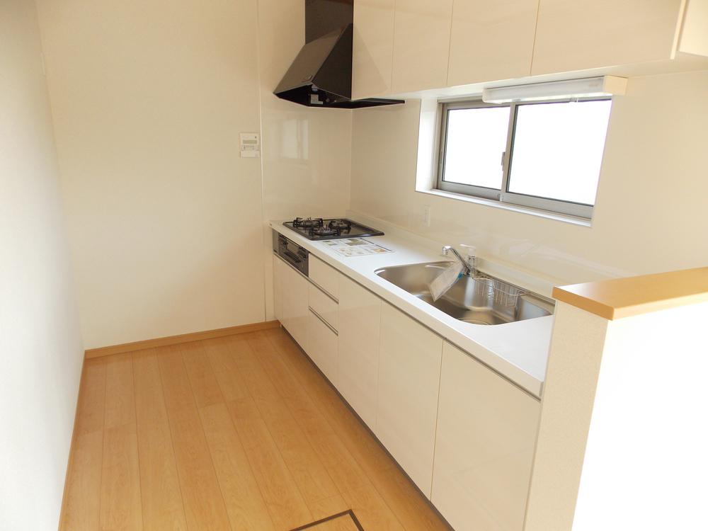 Same specifications photo (kitchen). The company construction cases
