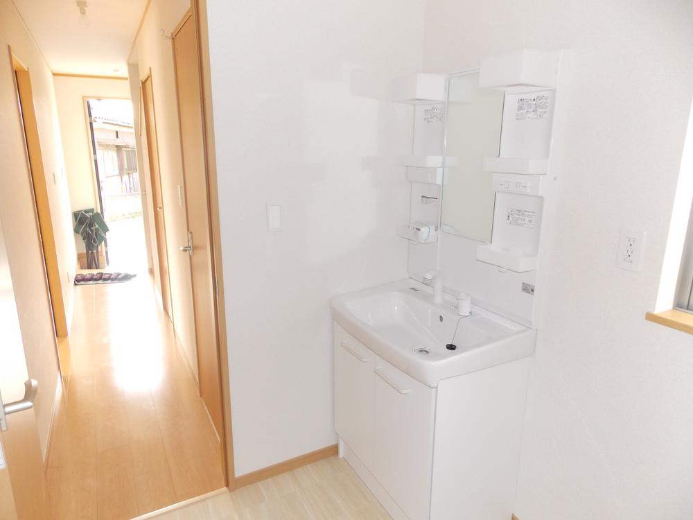 Wash basin, toilet. The company construction cases