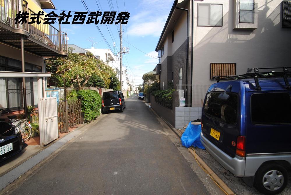 Local photos, including front road. Local (10 May 2013) Shooting