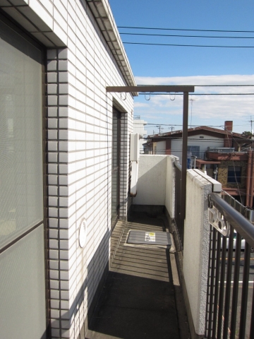 Balcony. Balcony facing the south! Please realize the goodness of per yang!