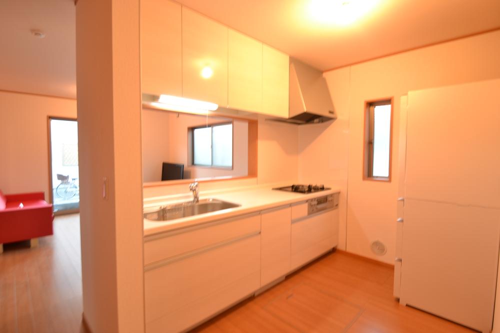 Kitchen. Indoor (11 May 2013) Shooting 1 Building