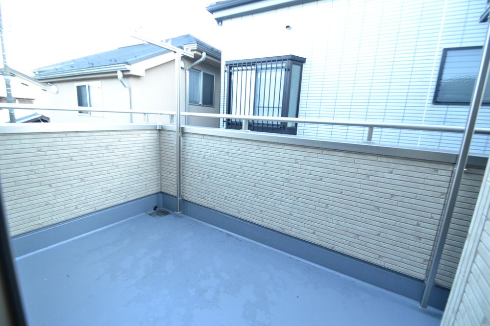 Balcony. Local (11 May 2013) Shooting 4 Building