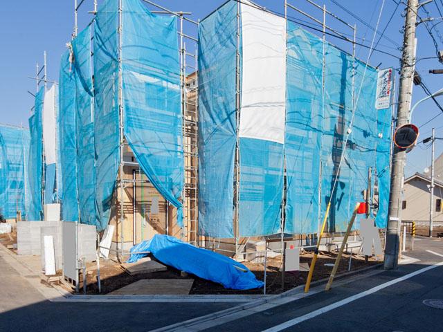 Local photos, including front road. Local (12 May 2013) Shooting