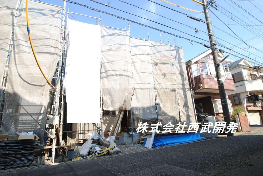 Local appearance photo. Local (11 May 2013) Shooting