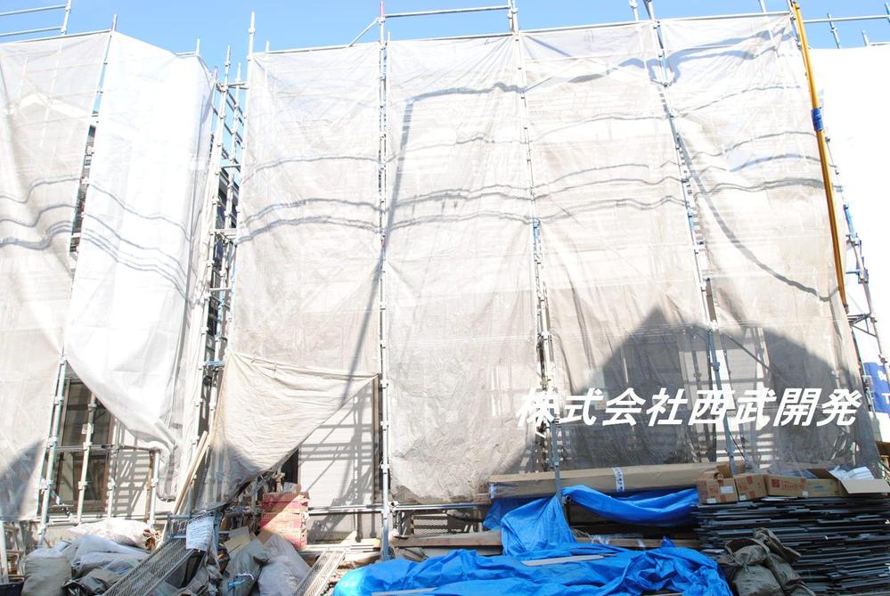 Local appearance photo. Local (11 May 2013) Shooting