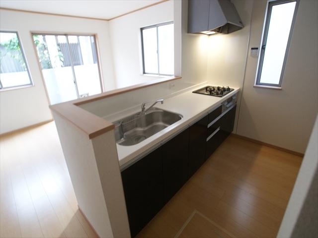Kitchen. <Building 2 Kitchen>