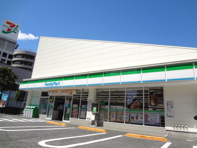 Convenience store. 370m to Family Mart (convenience store)