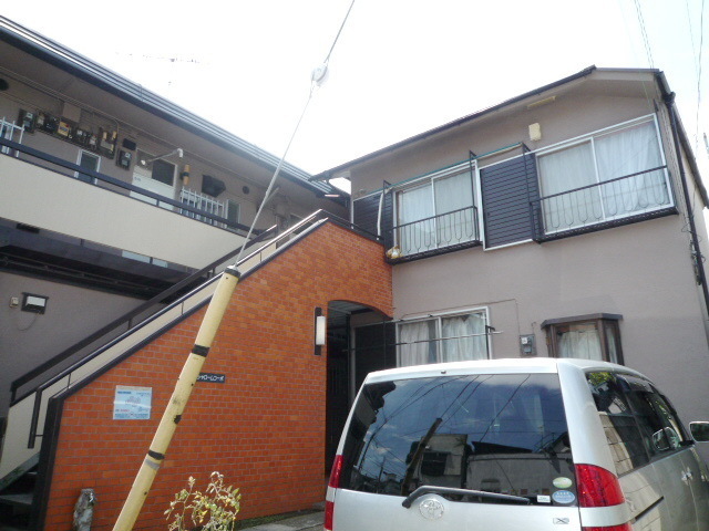 Other. 5m to the entrance around the (other)