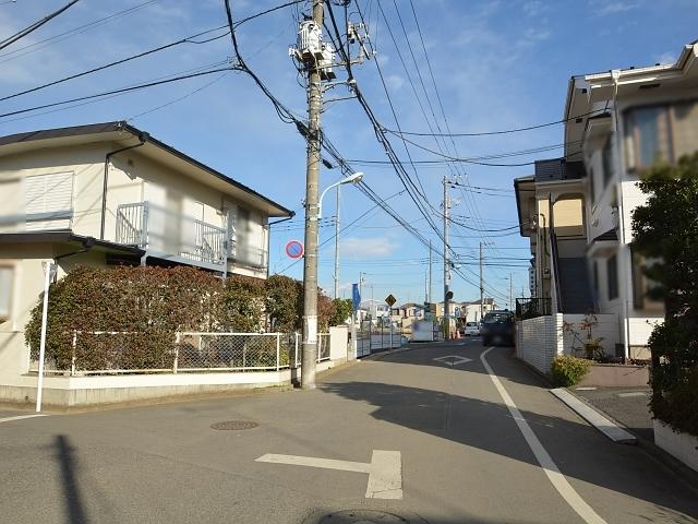 Local photos, including front road. Contact road situation (December 12, 2013) Shooting