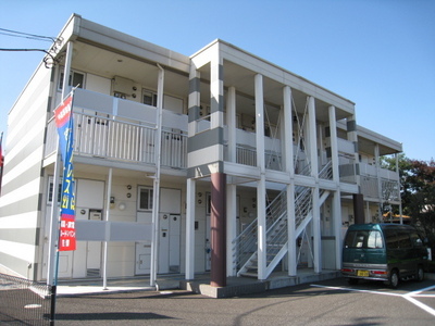 Other. 10m to the entrance side (Other)