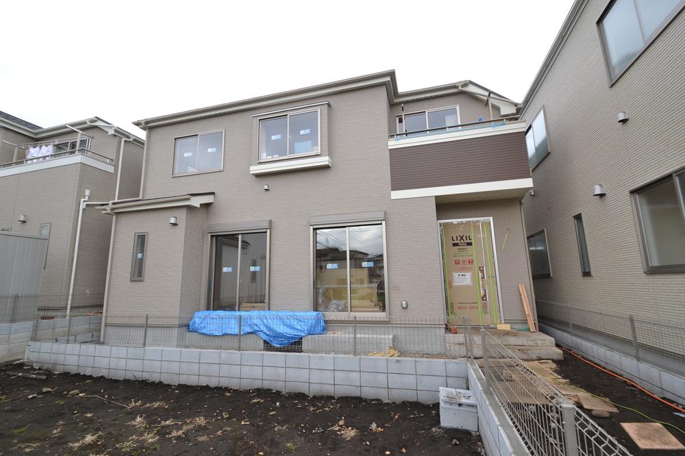 Local appearance photo. A