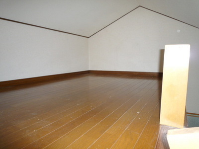 Receipt. Loft space (wide)