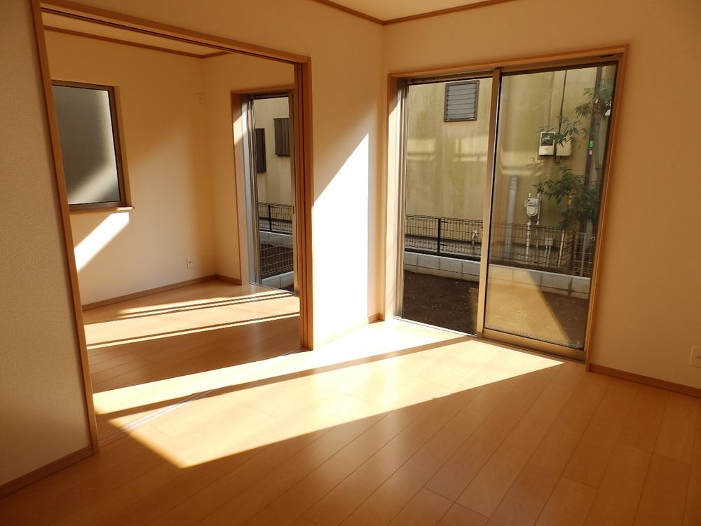 Non-living room. Indoor (11 May 2013) Shooting And connect the first floor of the LDK and Western, 16.5 Pledge space will spread