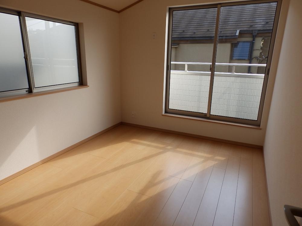 Non-living room. Indoor (11 May 2013) Shooting Second floor 6 Pledge Western-style