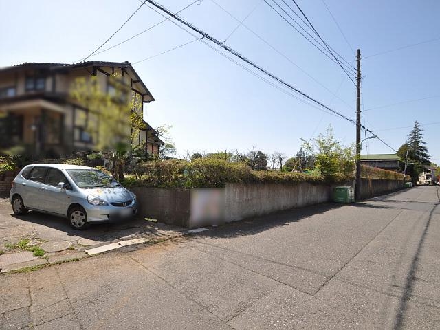 Local photos, including front road. Higashikurume Saiwaicho 4-chome contact road situation