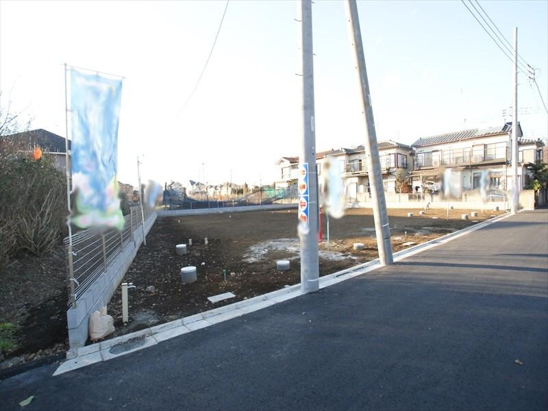 Local appearance photo. Commuting of the nearest station 12 minutes' walk, Convenient good location to go to school