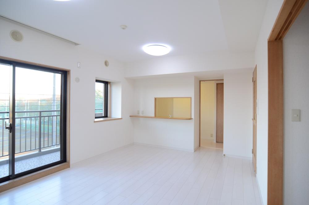 Living. Indoor (11 May 2013) Shooting