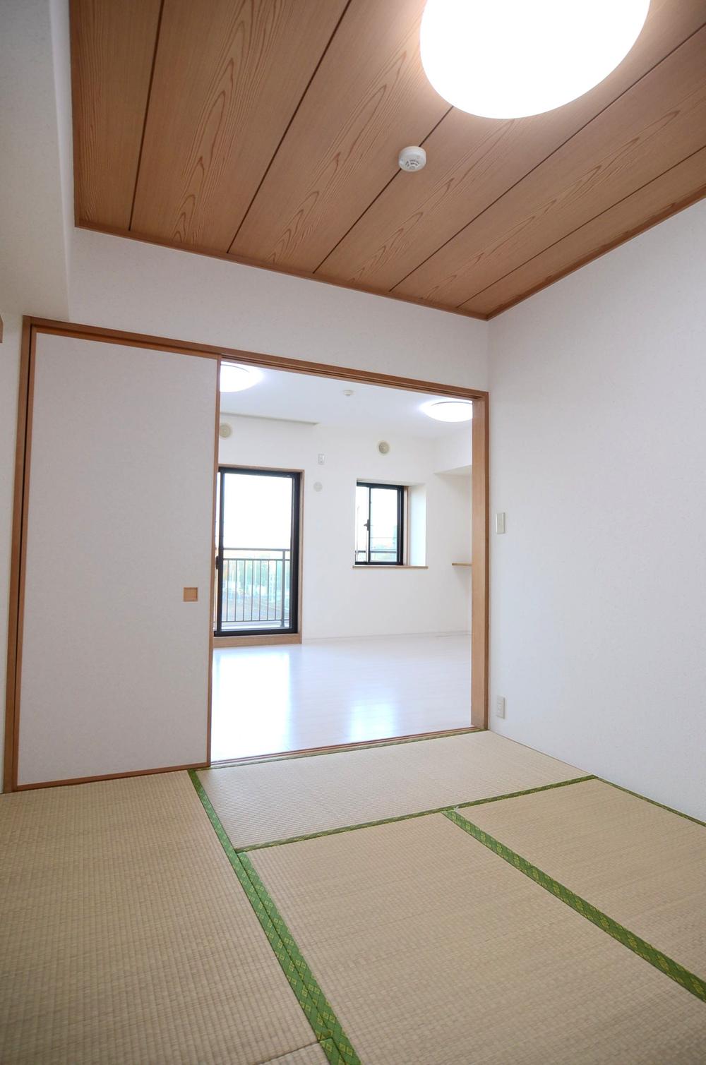 Non-living room. Indoor (11 May 2013) Shooting