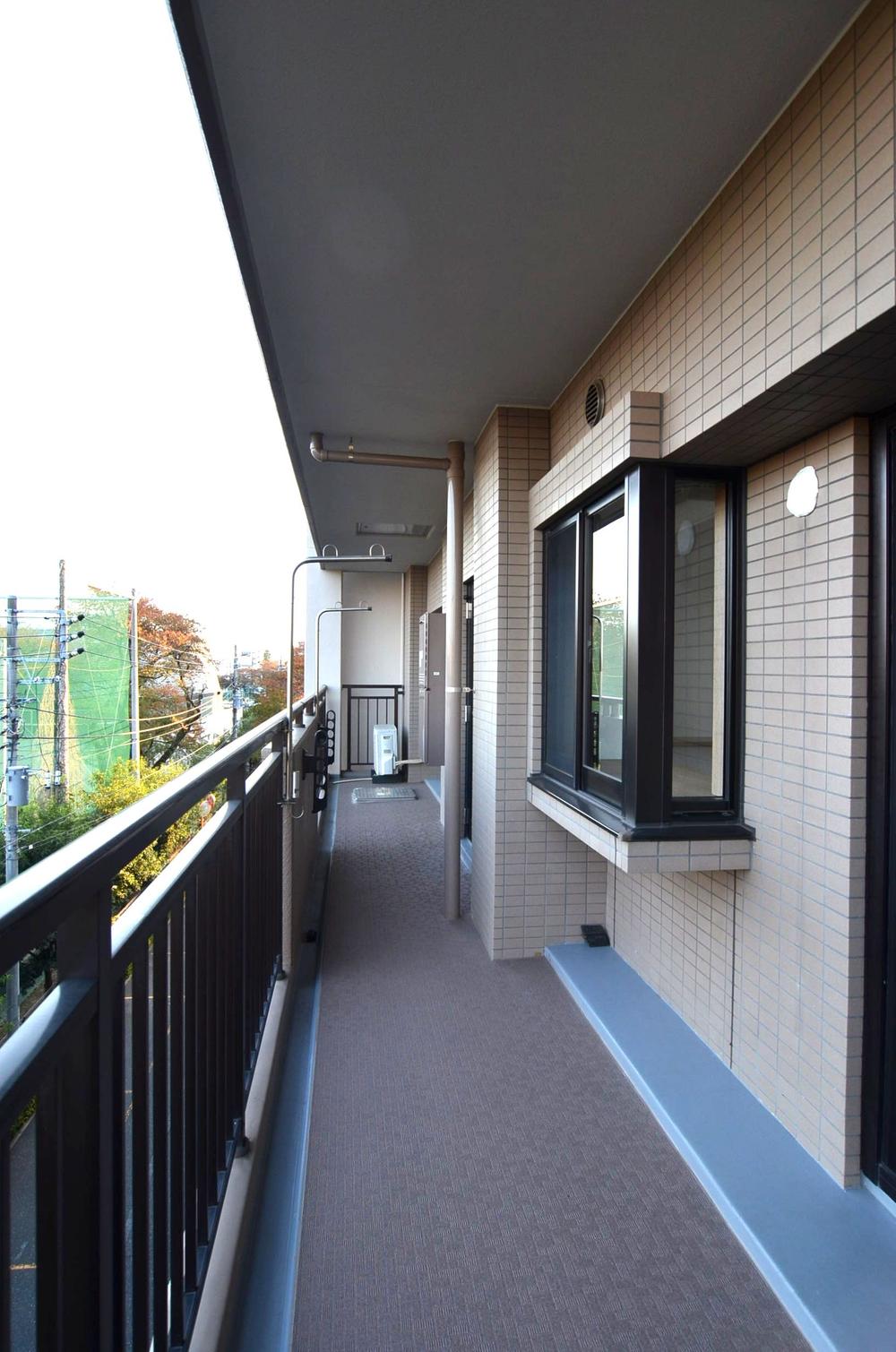 Balcony. Indoor (11 May 2013) Shooting