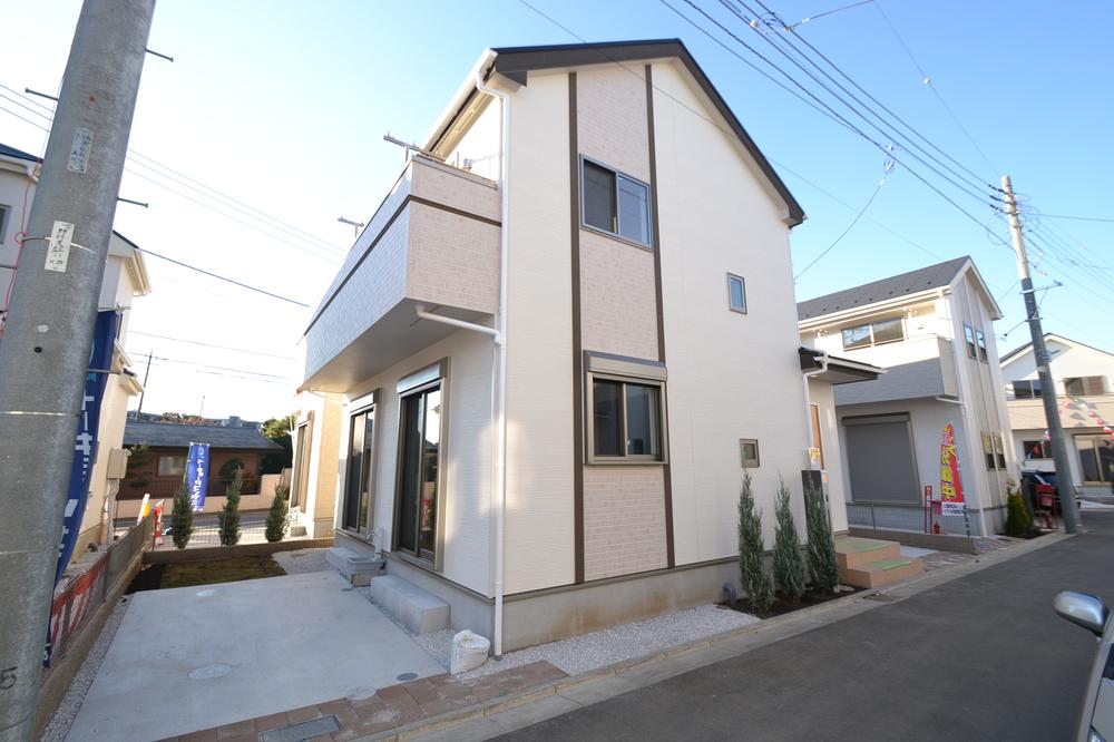 Local appearance photo. Local (12 May 2013) Shooting 11 Building