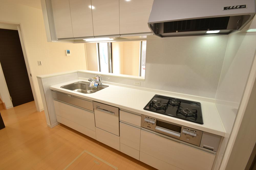 Kitchen. Indoor (12 May 2013) Shooting 11 Building