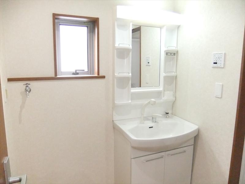 Bathroom. Building 3 bathroom