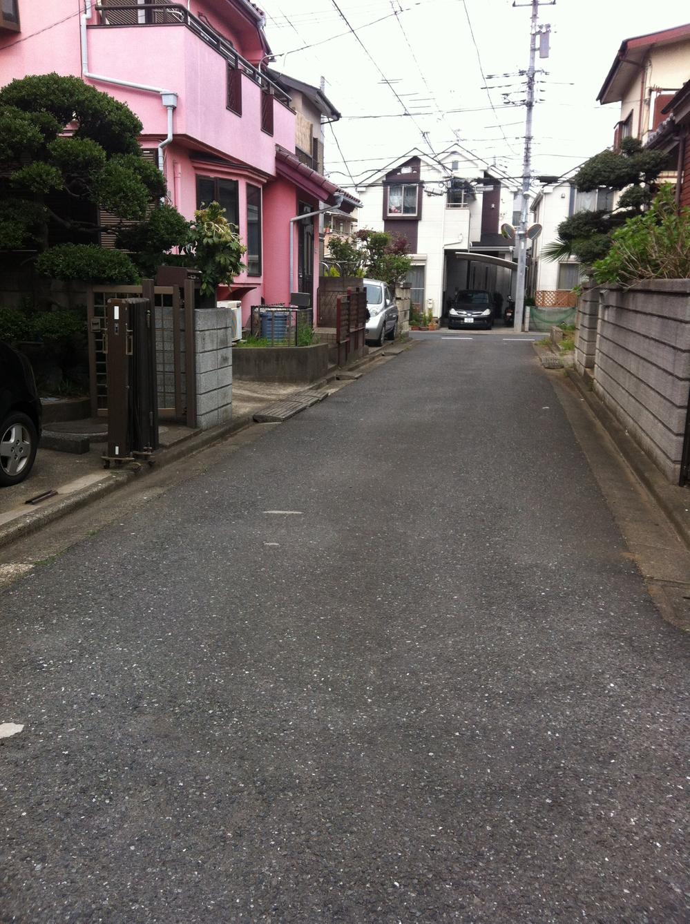 Local photos, including front road. Local (August 2013) Shooting