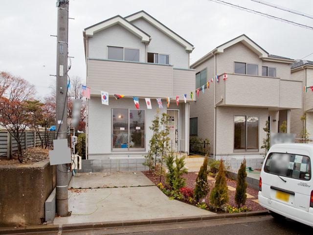 Local appearance photo. Local (12 May 2013) Shooting