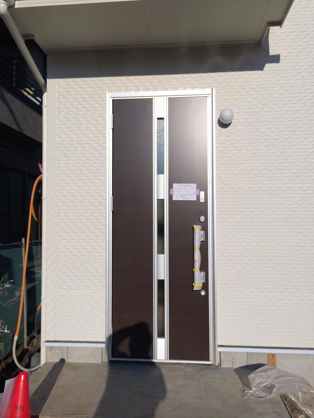 Entrance. Local (12 May 2013) Shooting