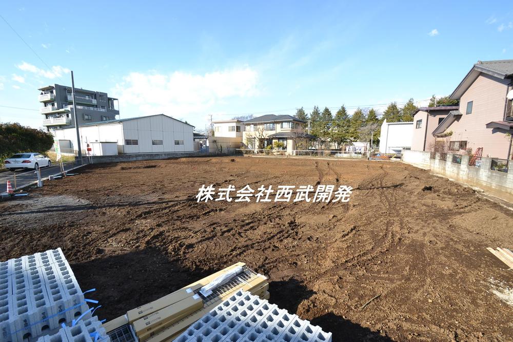 Local appearance photo. Local (12 May 2013) Shooting