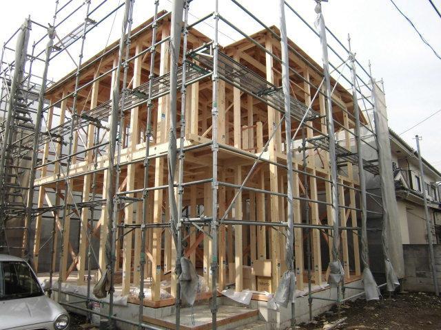 Local appearance photo. Local (10 May 2013) Shooting