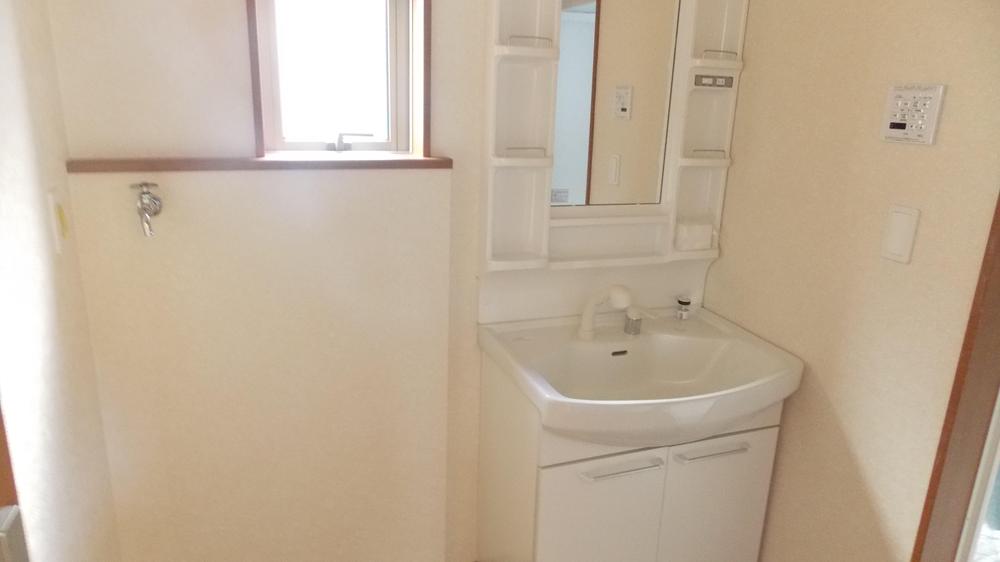 Wash basin, toilet. Local shooting